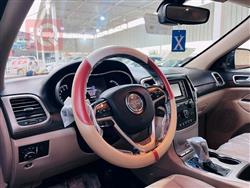 جیپ گراند شیرۆکی